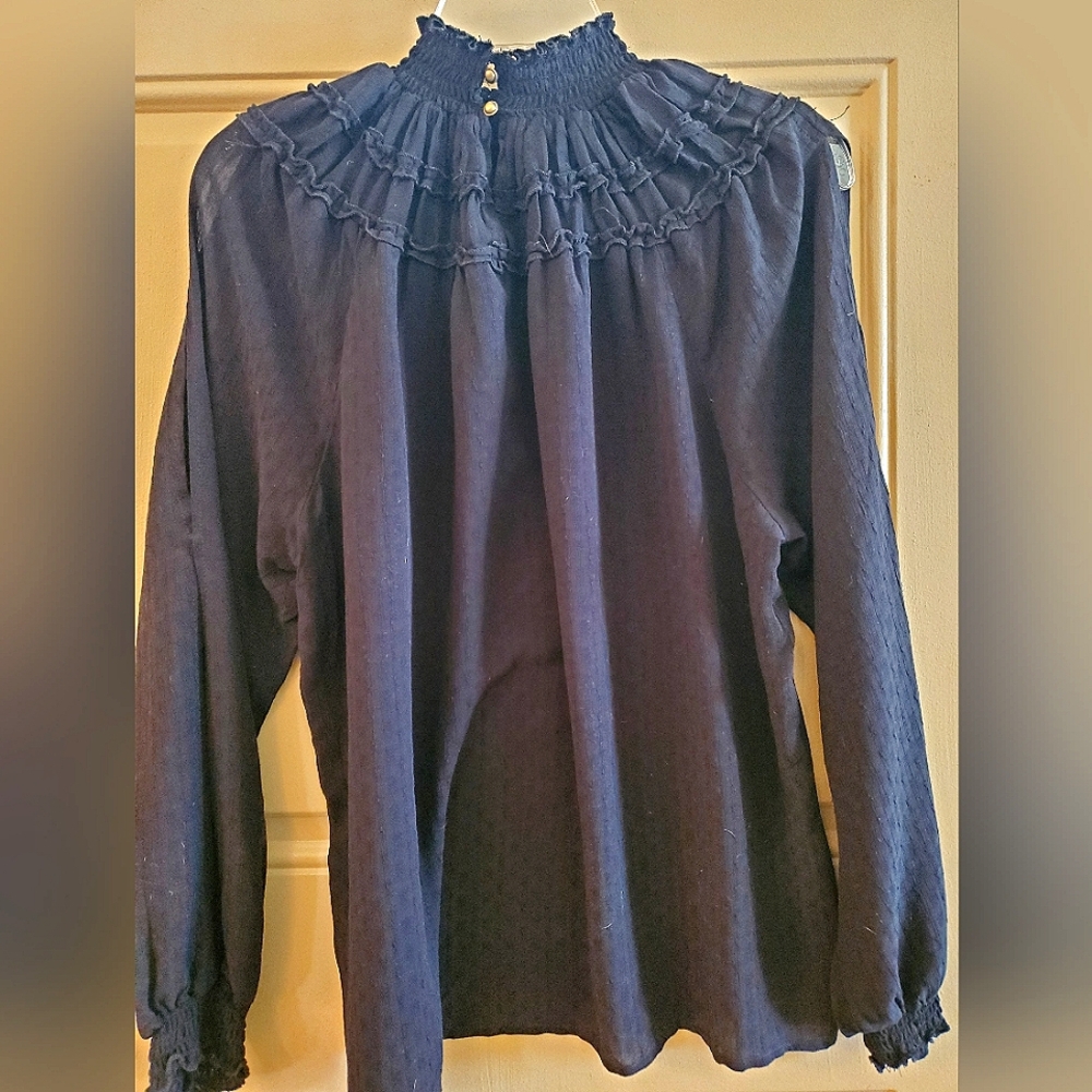*New* Maurices Black Long Cut Out Sleeve Shirt with Mock Neck Size L